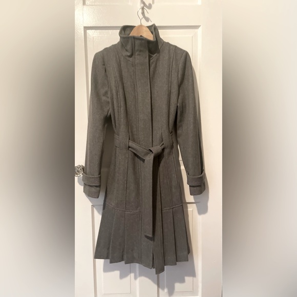 Brand New! Calvin Klein pleated wool dress coat (size 10) - Picture 1 of 3